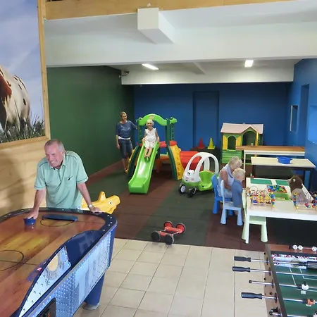 Ijsselhof Type Medemblik 6 منتزه العطل Andijk